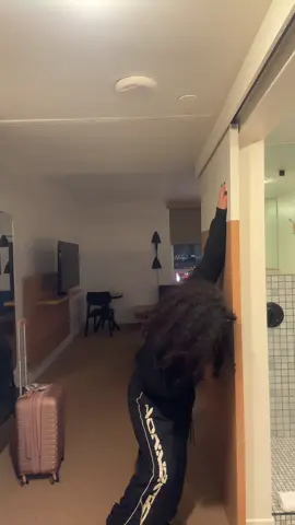 la im here #melyyrodzz #foryoupage #fyp 