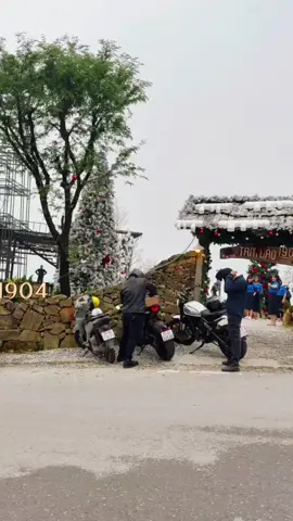 Gừ gừ gừ !!! Âm thanh khởi động  của đoàn motor nghe khá đặc biệt vui tai.