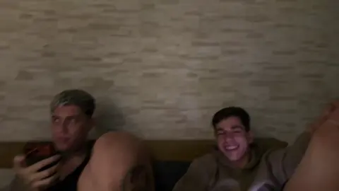 KKKKKK  #yuri22 #tropadogoti 