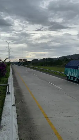 #storysupirtruk #cantermaniaindonesia #cctv_truck_indonesia #cmic_indonesia #pesonadrivermuda @santiseptiani93 