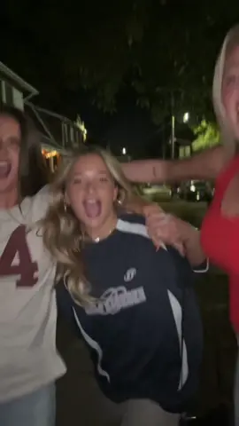 @JuJu @Emily MA GIRLS 