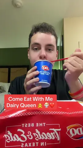 Come eat with me before work!! #comeeatwithme #dairyqueen #eatwithme #letseat #food What do you get from Dairy Queen?? ❤️😊