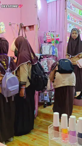 Del Store💖 Sungai Danau Buka Setiap hari guys, hayukk buat kalian yg tinggal ke Sudan merapat, Setiap hari barang baru selalu dateng guys🌷🫶💖#sungaidanau #tanahbumbu #kalsel #aksesorismurah#fyp 