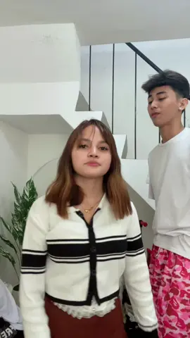 kinikilig na ako nyan @Mr.Stanley 