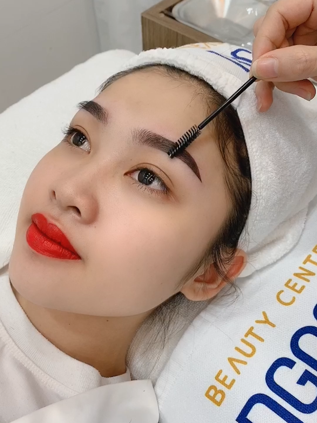 Thay dáng mày thô - Tô duyên mày mới. Sở hữu dáng mày tự nhiên, chuẩn tỷ lệ vàng g̵i̵á̵ ̵g̵ố̵c̵ ̵2̵.̵5̵0̵0̵.̵0̵0̵0̵ CHỈ CÒN 590K. #tmvngocdung #phunmay