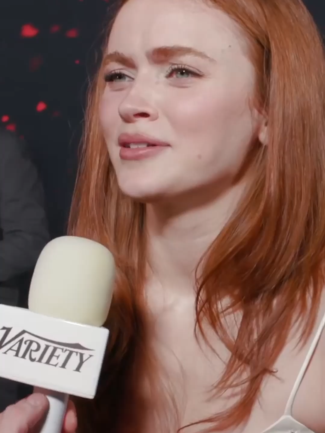 #SadieSink reminisces on her first #StrangerThings red carpet at the worldwide premiere of the final season.