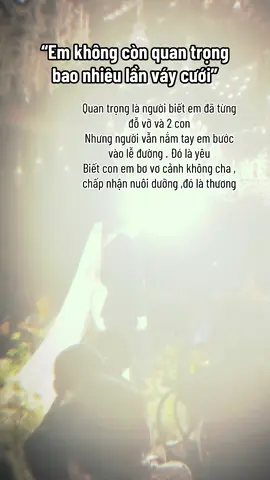 HẠNH PHÚC MUỘN  Cái nắm tay ở lễ đường là tử tế của anh.! Cái nắm tay 7 năm qua là sự chân thành của anh.! Đã đủ yêu đủ thương thì quan trọng gì tuổi tác..! #không_hứa_nhưng_cố_gắng_hoàng_thiện_hơn_ở_phiên_bản_tốt_nhất 