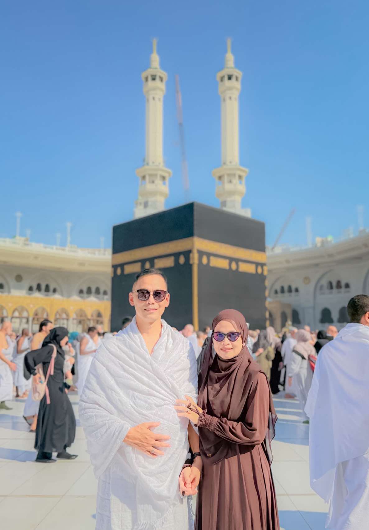 kita usahakan indah hari tua bersamamu sampai ke Baitullah🤍✨ yuk booking kita sekarang agar moment kamu di Tanah Suci lebih istimewa, bukan hanya tersimpan di hati tapi juga di galeri ✨ GASS BOOKING KLIK LINK DI BIO!!! #umrah #umrah2025 #dokumentasiumroh #makkah #masjidilharam 