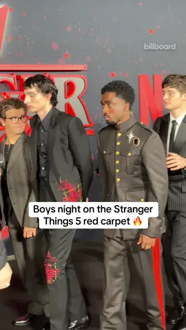 @Finn Wolfhard, @:), @Gaten Matarazzo and Noah Schnapp attend the Netflix Stranger Things 5 premiere in Los Angeles 👏 #strangerthings #strangerthings4 #finnwolfhard #netflix #losangeles 
