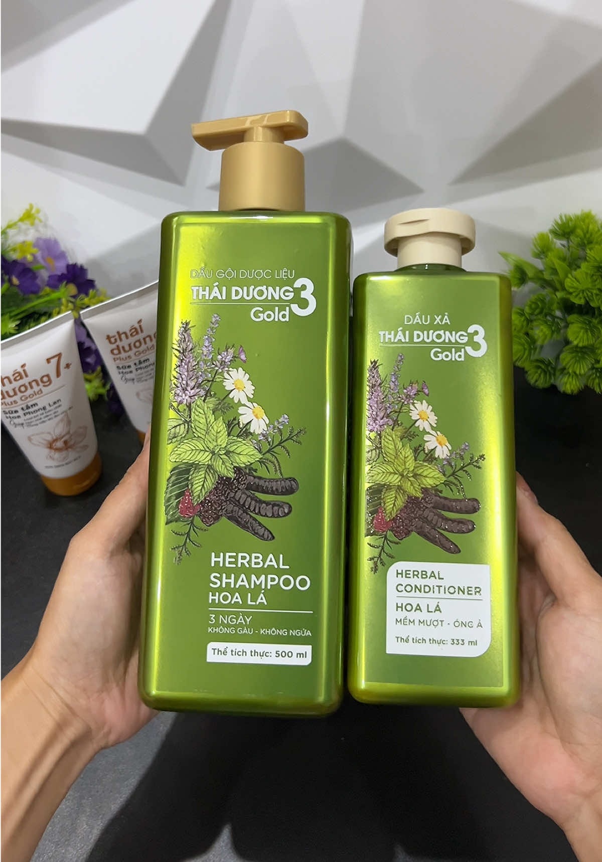 Dầu gội thảo dược #daugoi #daugoithaiduong #daugoitrigau #xuhuong #tranghatay96 