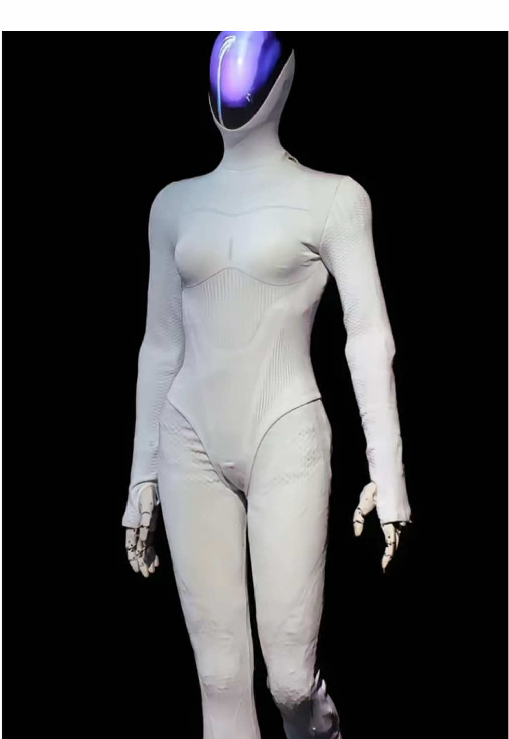 China🇨🇳小鹏科技|XPENG|IRON Xpeng Robotics unveils IRON: a 178 cm, 70 kg humanoid robot with a bionic 'skeleton-muscle-skin' structure, launched on November 5, 2025. #china #小鹏 #Xpeng #IRON #HumanoidRobot