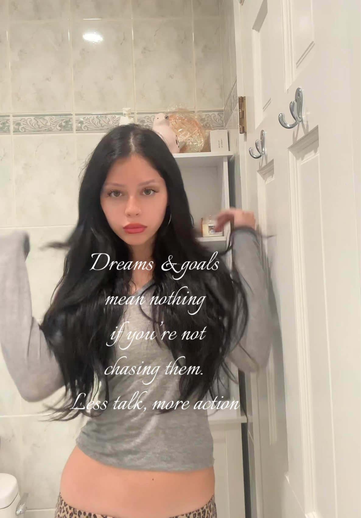 this is your reminder to work hard to achieve what you’re meant for 🖤 #nyc #fashion #motivation #inspo 