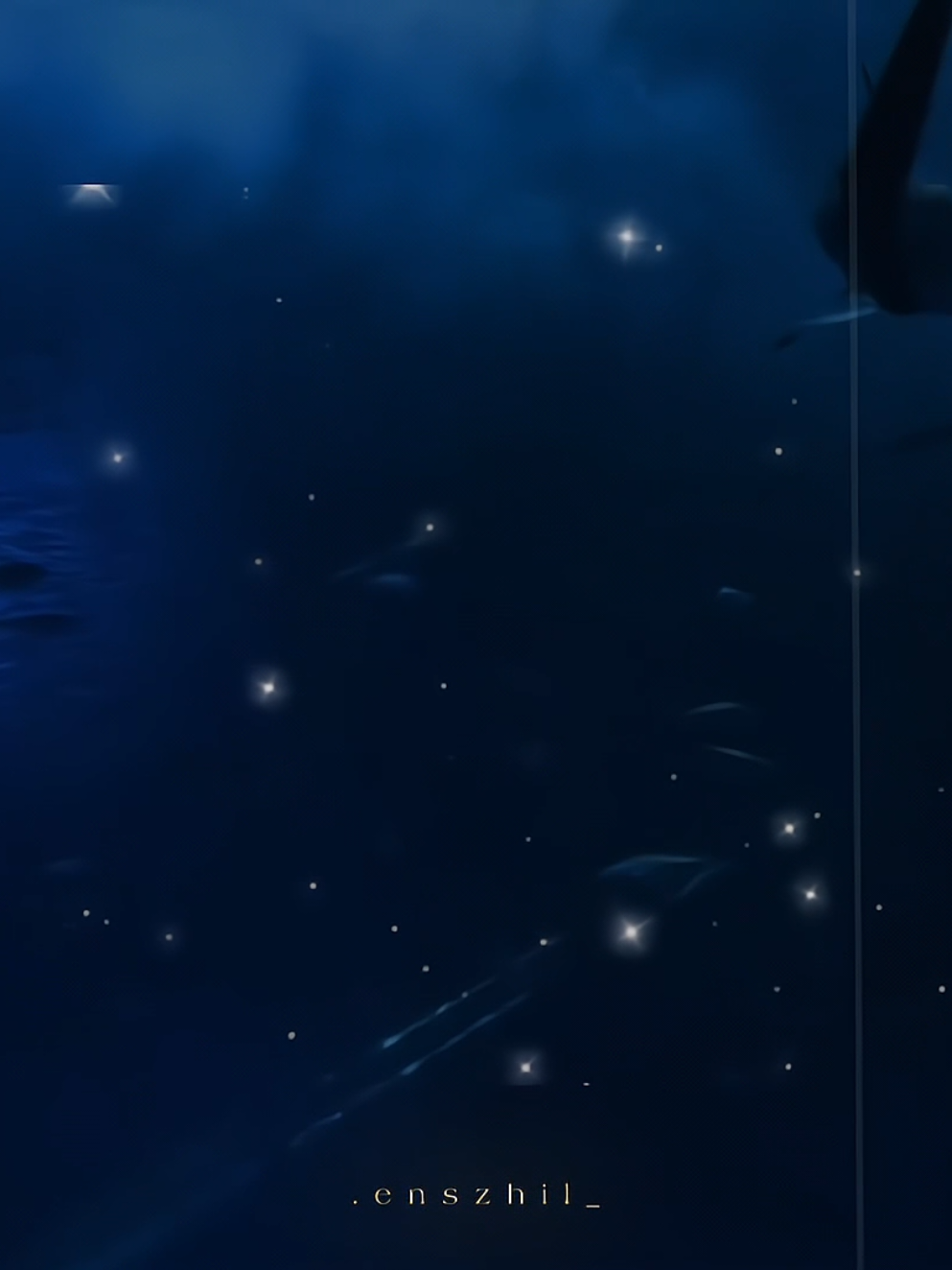 :Tên cô ta vừa mới đi lên 