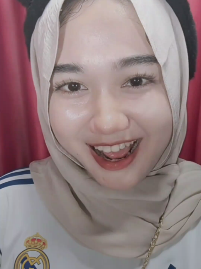 Cewe Cantik Pasword nya???  HalaMadrid 🤪🤪 #CapCut #halamadrid #realmadrid #fyp #cristianoronaldo 