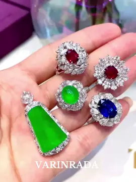 💎 “สัมผัสคุณค่าที่เหนือเวลา” | 𝐑𝐀𝐑𝐄 𝐆𝐄𝐌𝐒 𝐂𝐎𝐋𝐋𝐄𝐂𝐓𝐈𝐎𝐍 ทุกอัญมณีคือบทกวีแห่งความงาม — จาก ทับทิมไม่เผา (Unheated Ruby) สีแดงละเมียด, แซฟไฟร์น้ำดี แสงใสบริสุทธิ์, ถึง หยกพม่า (Jadeite) ที่สงบนุ่มลึก แต่ละชิ้นเปี่ยมด้วยออร่าความหรูหราเหนือกระแสเวลา เหมาะสำหรับผู้เข้าใจคุณค่าของความแท้จริง “From unheated rubies to royal sapphires and Burmese jadeite — this curated selection embodies purity, grace, and timeless elegance.” 💸 Value Range 💰 12,650–30,360 USD | 379,500–910,800฿ ✓ Full payment only ✓ Certified natural gems ✓ Worldwide insured delivery 💳 PayPal accepted (+4.8% transaction fee applies) 📱 Contact & Reservation 📲 LINE: @750uezfs 📞 WhatsApp: +66 63 635 8383 📩 DM for HD videos ✨ Explore More Rare Jewels @varinradajewelry | @wildluxu | @Oceanlegaci | @Oriaera | @Landsasset #UnheatedRuby #NaturalSapphire #BurmeseJadeite #LuxuryJewelry #CollectorGem    