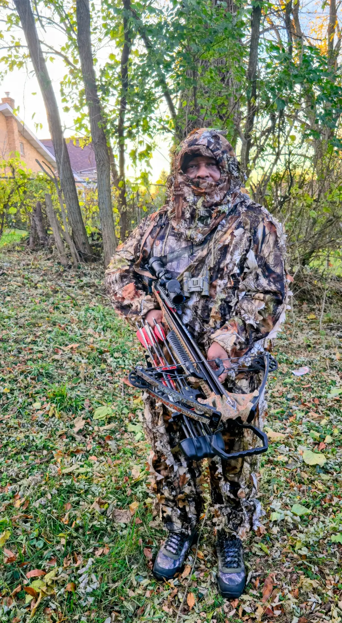 🤔🦌Deer Rut season on now went out for couple hours saw 2 does too far to shoot took photo at home🦌🫸🏿🤛🏿😎 