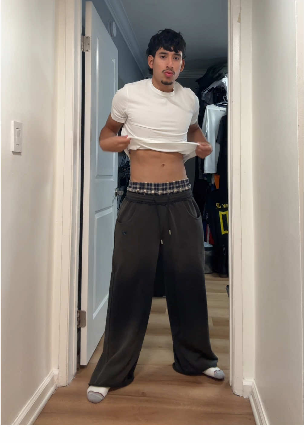 Go cop these fyyye sweats!! #fyp #viral #foryoupage #fypシ #xyzbca 