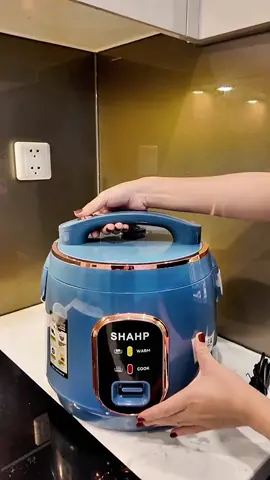 nồi cơm điện shahp dung tích 2.2l dùng cho 4 6 người ăn #noicomdien #giadung #giadungtienich #thietbigiadung #giadunghoaidang 