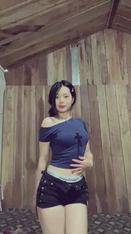 #xuhuong nhạc cuốn dị trùi