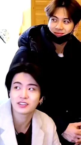 ลงคลิปเก่าวนไปคิดถึงโมเม้นอ้อนๆของน้อง#jackjae #jacksonwang #youngjae 