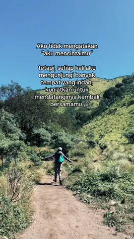 Siapapun dan dimanapun kamu, mari segera mengunjungi tempat-tempat indah itu bersama #storypendakigunung #pendakigunung #pendakiindonesia #pendakifomo #merbabu #xyzabc 