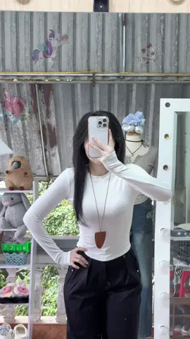 Áo thun cổ tròn dài tay#aothuncotron #aothunthudong #aodaitay #outfit #xh 