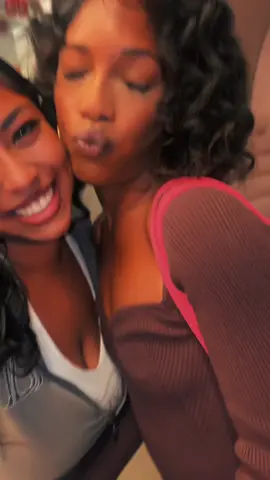 My booooski 🤩🤠👻 #bomb #BeautyTok  #beautiful #movie @Donya’e 