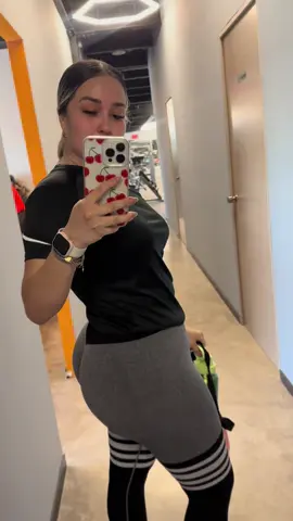 #proceso #gymprogress #girl #resustenciaalainsulina #semaglutide poco a poquito vamos!!!!!