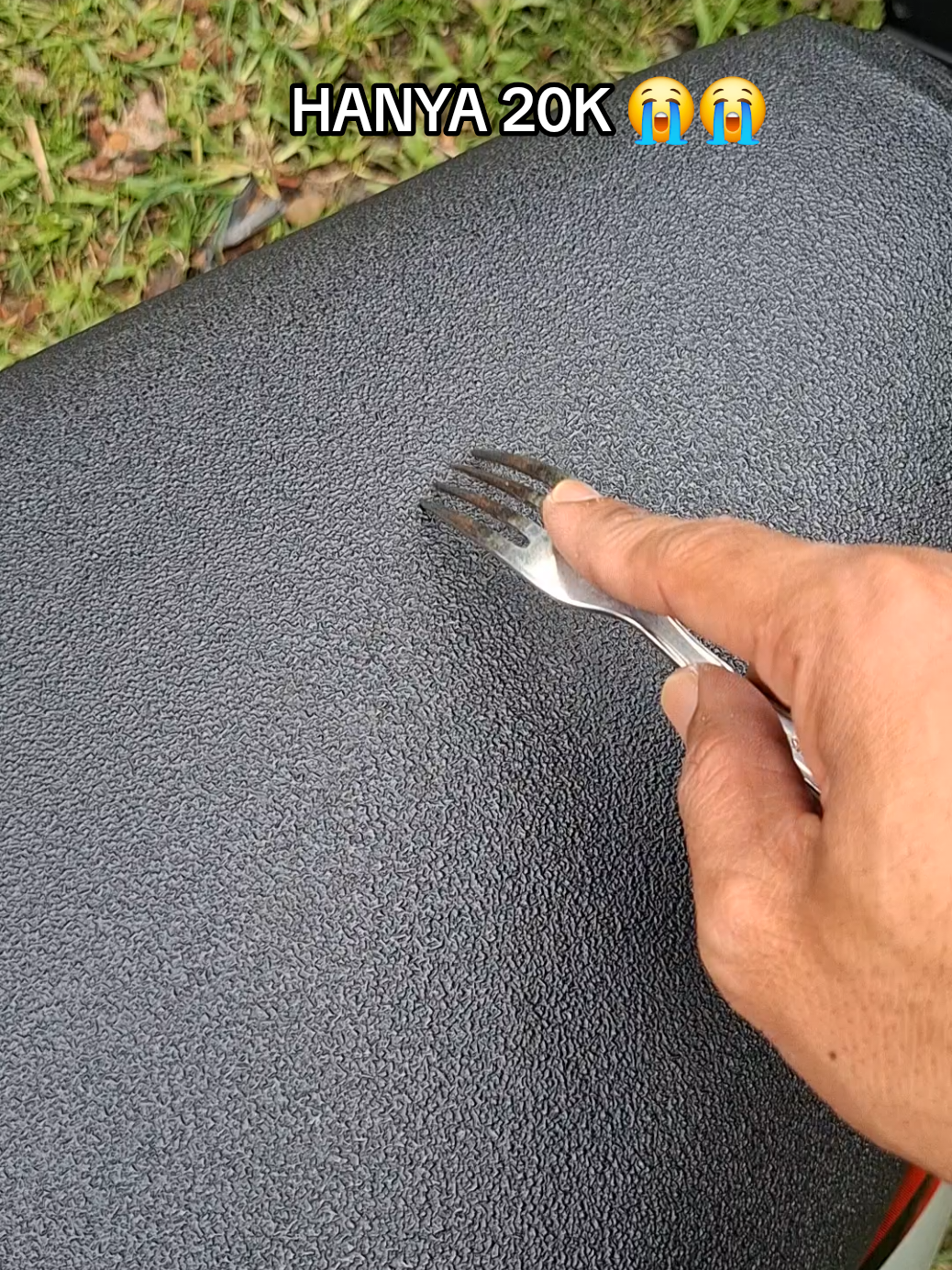 coverjok sebagus ini cuma 20k 😭 tersedia untuk semua jenis motor matic dan bebek ✅️✅️ #sarungjok #sarungjokmotor #coverjokanticakarkucing #coverjokantiair #coverjokmurah 