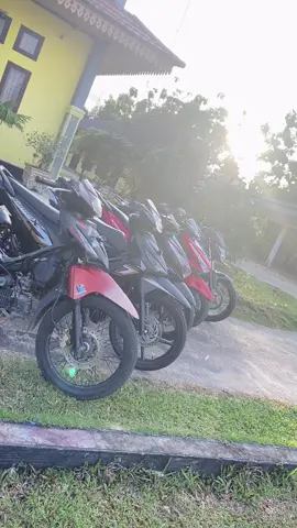 @merona💨 @.@sakauu @KILI #cinematic #ktstyle #vario125 #cbr150r #beatdeluxe 