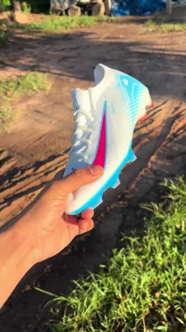 มิลเลอ#รองเท้าฟุตบอล #รองเท้าสตั๊ด #ฟีดดดシ 