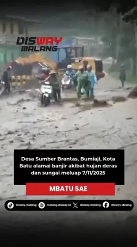 Desa Sumber Brantas, Bumiaji, Kota Batu alamai banjir akibat hujan deras dan sungai meluap 7/11/2025. #malang24jam #kotabatu #update #infomalangraya #malang 