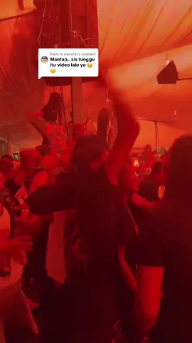 Replying to @cieymoxs lagu lama LA OBE dah bwk klua nie sis..jgn lupa goyang pak maun mcm baba @Mohd Azlan Kamar II @PAALIII @mamatnordin @𝔃υ𝐋𝕂𝓪𝕡𝒶Ҝ 🤭@ᴀɴɢᴀʜᴊᴀɪ dari pkai cap smpai hilang cap goyang lagu nie🤪🤘🏻💃🏻🕺🏻