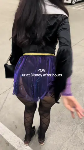#disneyafterhours @Naomi🍒 @marc 🎀 #evilqueen #fyp #ijbolsalad