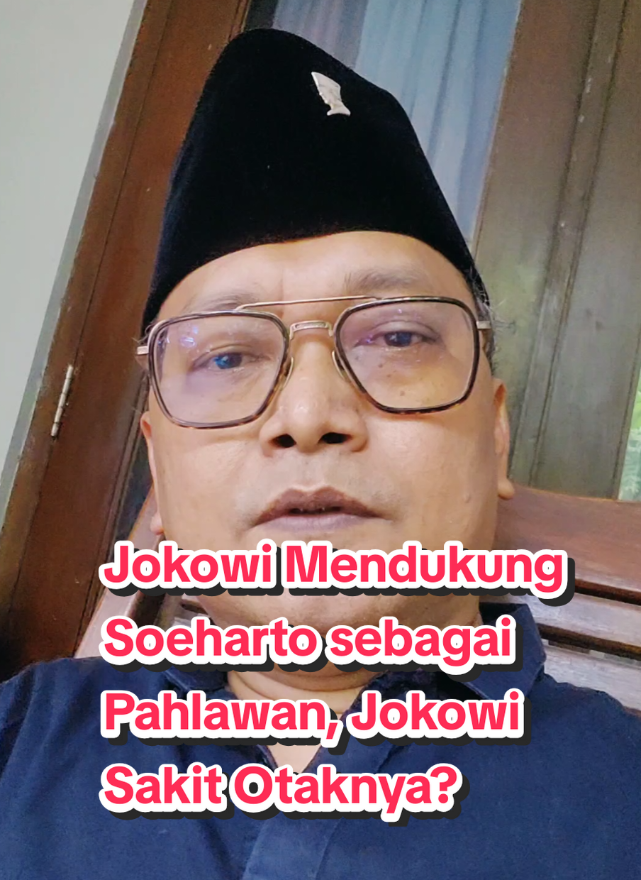Jokowi mendukung Soeharto sebagai pahlawan nasional? Saya kira, yg sakit dari Jokowi hanya fisiknya, ternyata sakit juga otaknya, sakit memorinya & sakit jiwanya...  #SoehartoBukanPahlawan 