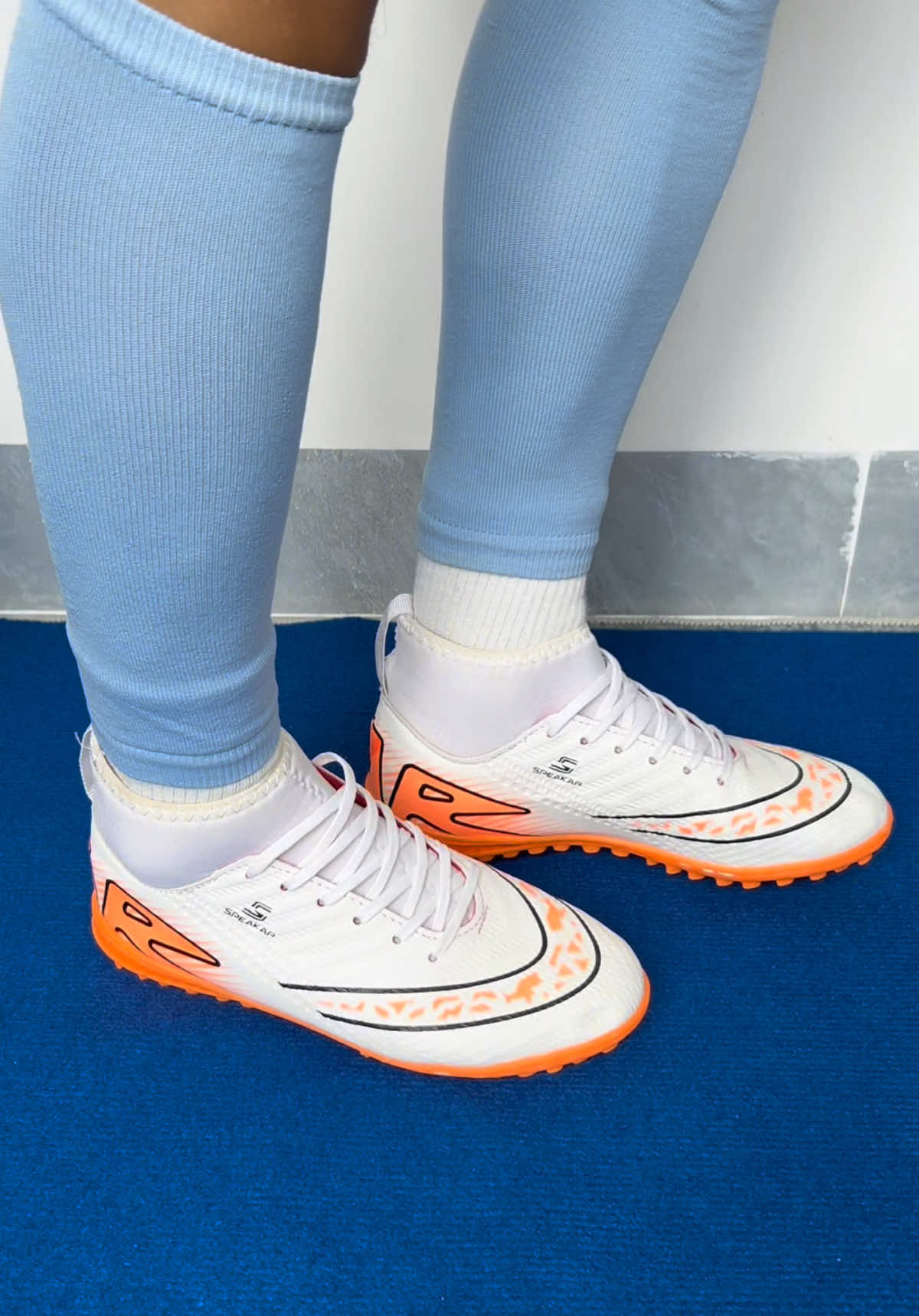 Lên chân mẫu giày cho anh em đam mê tốc độ. #brosport #football #reviewgiaydabong #reviewgiaydabanh #giaybongda #giaydabong #vapor16 