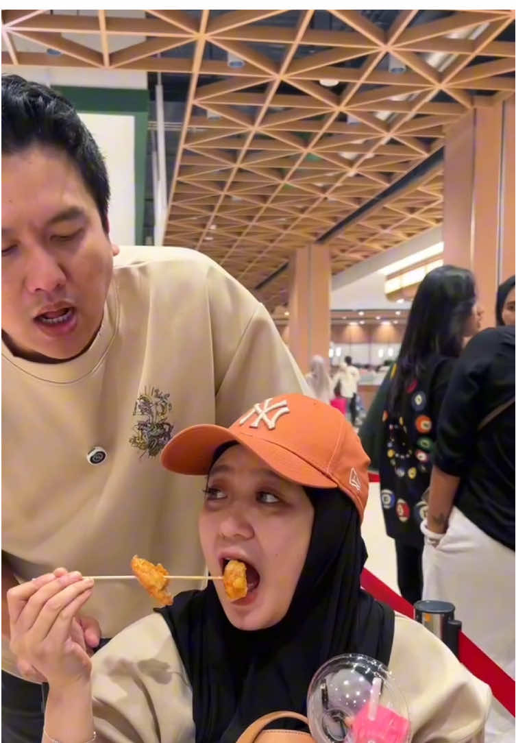 fyi bumil makan yg mateng2 yaa … #bumil #fyp #jajan #pejuanggarisdua #ivf 