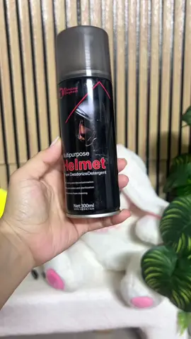 Xịt vệ sinh nón bh vừa sạch nhanh, vừa tiện lợi #giadungtienich #hoangngan #xitnonbaohiem #giatnonbaohiem 