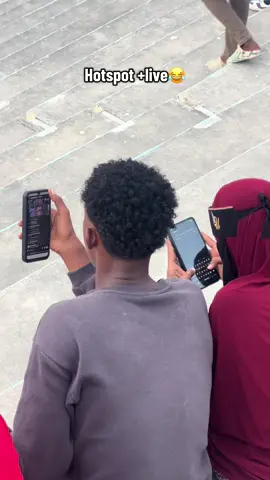 Gabdhaha Hotspot iifur kuguwareeriyaayaan😂#ciyaalxamar🇸🇴 #muqdishotiktok🇸🇴🇸🇴❤ #muqdisho #promate #viewsproblem😭 