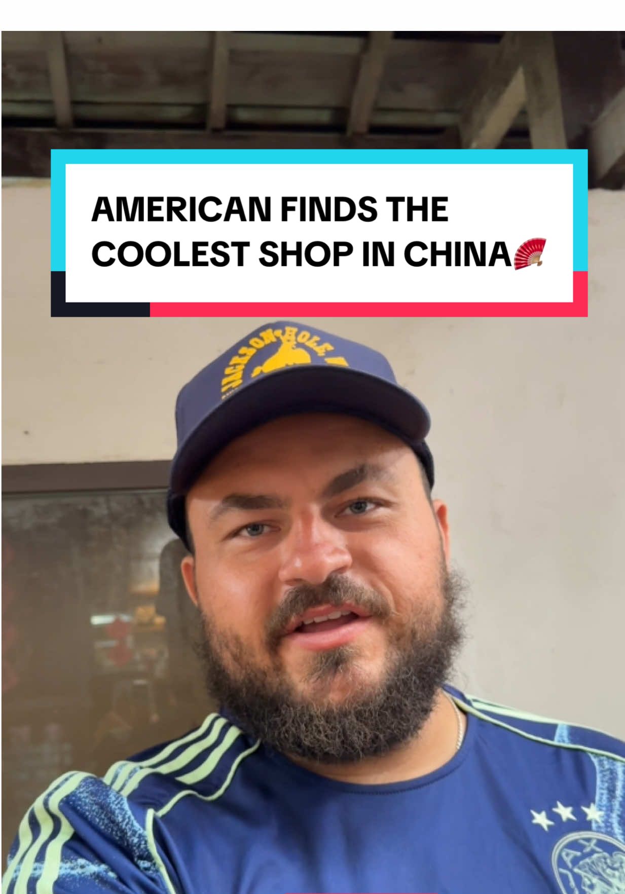 I LOVE SHOPPING IN CHINA🪭 #china #chongqing #chinesefan #artwork #chinatravel 