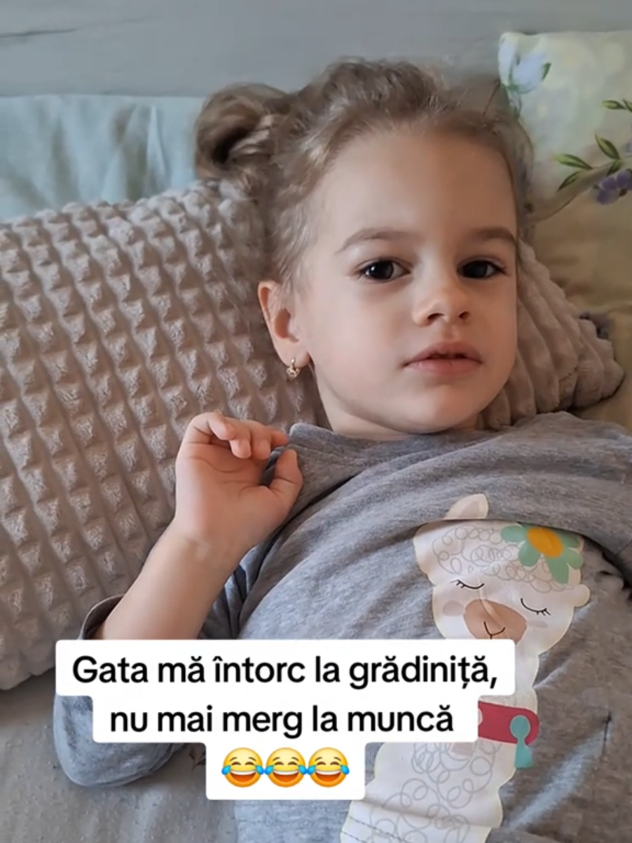 Tati la muncă, și mami la grădiniță! Mi se pare cel mai corect 😂  @Paul Cristian  #fyp 