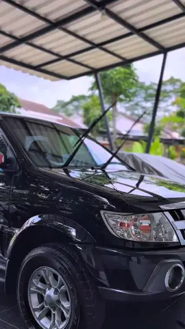 Panther Grand Touring M/T  2014 Model akhir tanpa konde 1 tangan dr baru Asli plat AB Sleman Atas nama Perorangan  Pajak Baru November 2026 Plat baru (on progress) Surat2 lengkap : stnk,bpkb,faktur,nik Kunci 1 Buku2 tdk ada KM 334rb ASLI jujur Tapi kondisi unit sangat segar & terawat Lihat Pasti Suka (cek foto & video) BODY : Utuh bebas laka bebas korosi Kaleng breng Cat Ori spet  glowing sudah salon Kaki2 empuk Ban 4 Bridgestone Dueler AT MESIN : tidak ngobos bertenaga josss Sudah tune up, purging,ganti filter solar & oli Kering atas bawah Bandel Badak Irit AC dingiiinnnn Electric : Fungsi Normal semua Buka harga 210jt NEGO Kredit DP 65 Angsuran: 4.510 x 47 tlo 3.990 x 59 tlo CASH/KREDIT/tukar tambah WA 0821.3526.4211 Video Call Lokasi BSB Village Mijen Semarang Barat #isuzu #panther #diesel #grantouring 