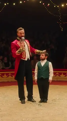 Карлик с феноменальной памятью! #цирк #карлик #шапито #трюк #цирковойномер 