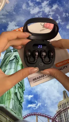 Power you can see! Real-time battery display + secure ear clips = your ultimate gym companion. Never die mid-session again. #BudgetFriendlyEarbuds, #BT53Earbuds, #FitnessEarbuds, #UKAudio, #MustHaveGadgets 