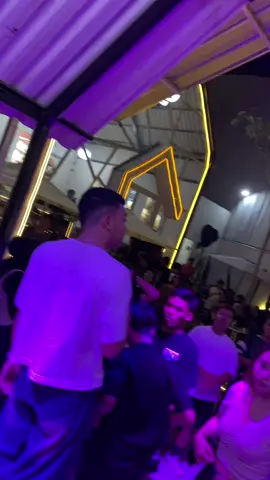 rx cafe terlatih patah hati yak 💃  #kopflow #fyp #konsergratis #infokonser #djremix #djset #cctvkopflow