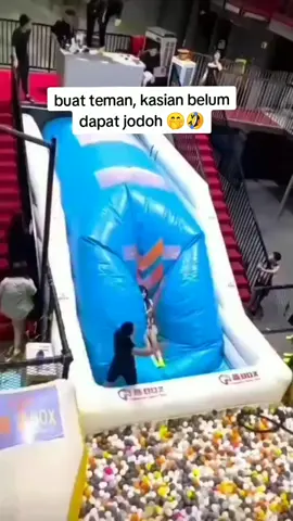 pasti temanku senang 🤭🤣 #hiburan #kontenlucu #videolucu #idekontenlucu #idekontenfbpro 