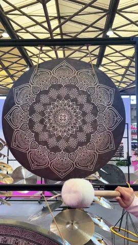 70cm Wind Gong, customizable sizes available. If you’re interested, please contact me! #Gong #CustomMade #Meditation #ChineseGong #DeepSound #Handmade #soundhealing #meditationmusic