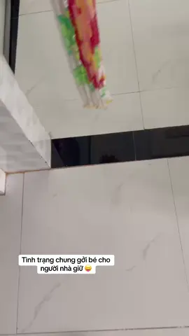 Ở nhà với bà má làm gì được như này.  Gởi ng nhà giữ là các bé cứ dán mắt vô đien thoai suốt thui#sam🐶❤ #longan_62_chào #chomeodethuong🌈⚡⚡⚡⚡ #62longanchaomoinguoi #xuhiongtiktok 