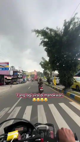 Ada harus manokwari tiba2 mendung hari ini😂😄 #fyppppppppppppppppppppppp  #fypage #pelakor #realstory #manokwari_papuabarat 