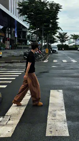 Quần jean suông ống rộng #muataitiktokshop #ngocoutfit 